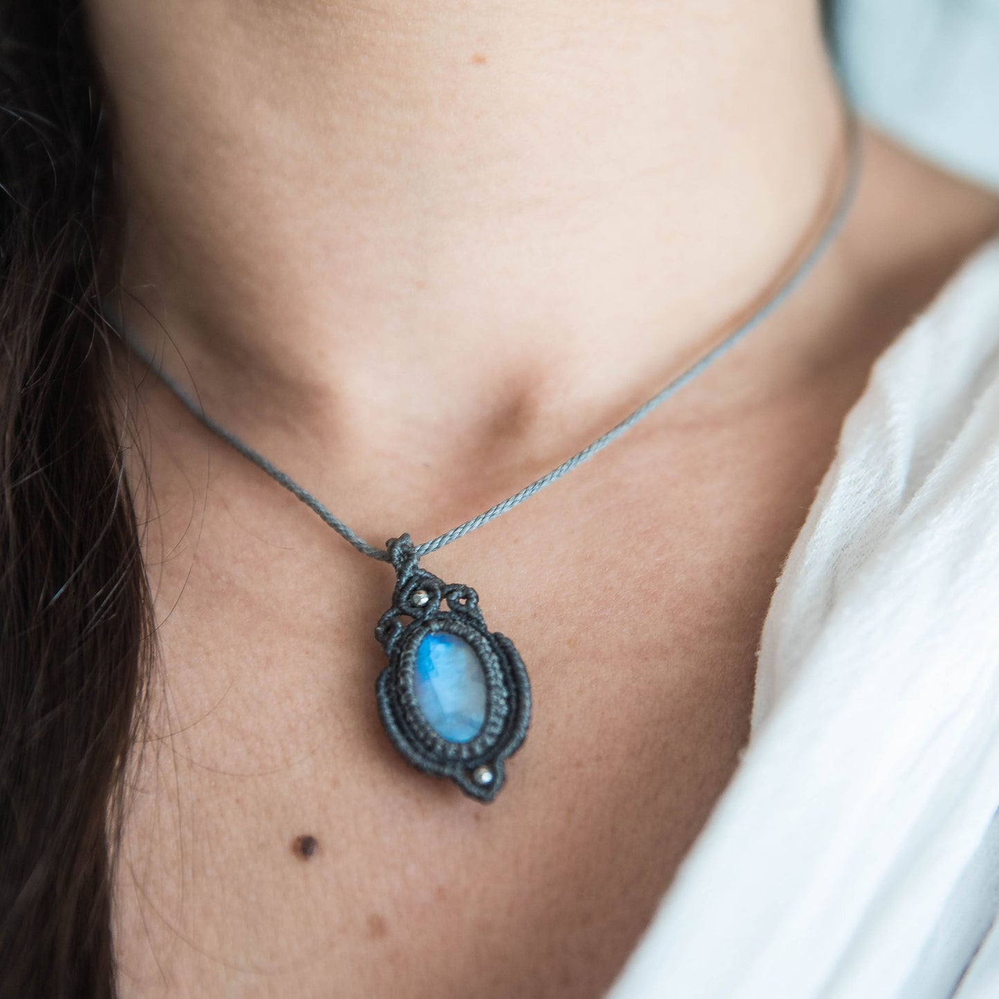 Colgante con Piedra Lunar