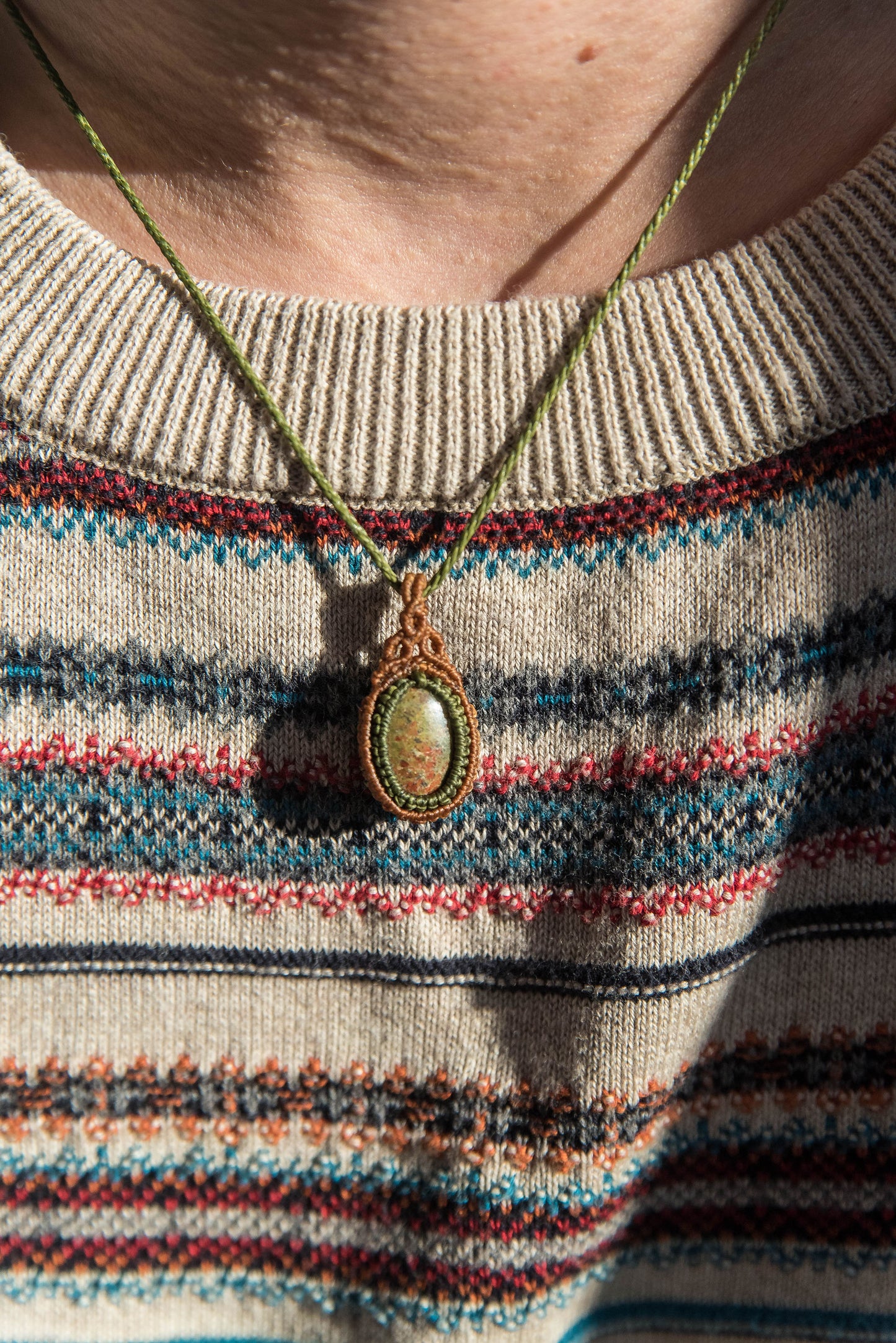 Collar con Unakita