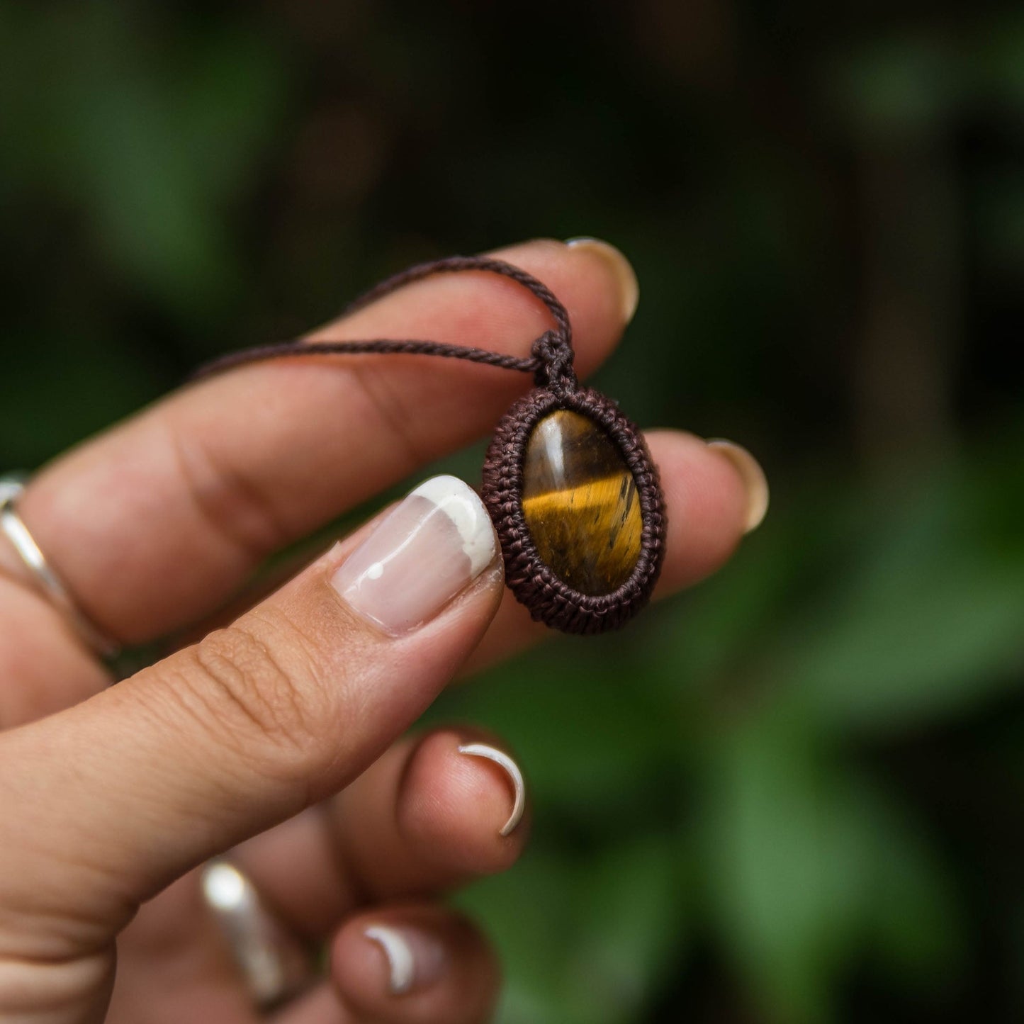 Collares con minerales