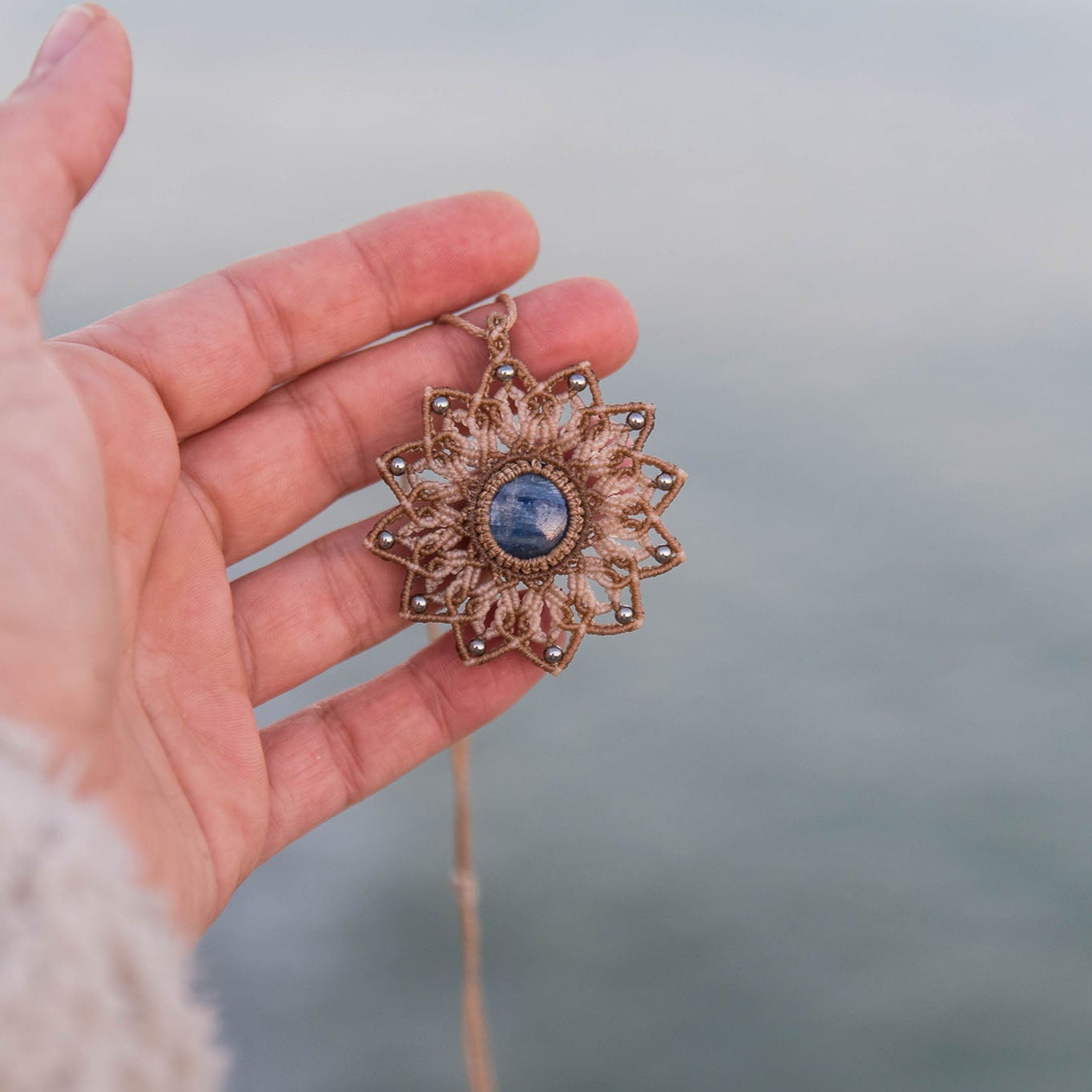 Mandala con Cianita