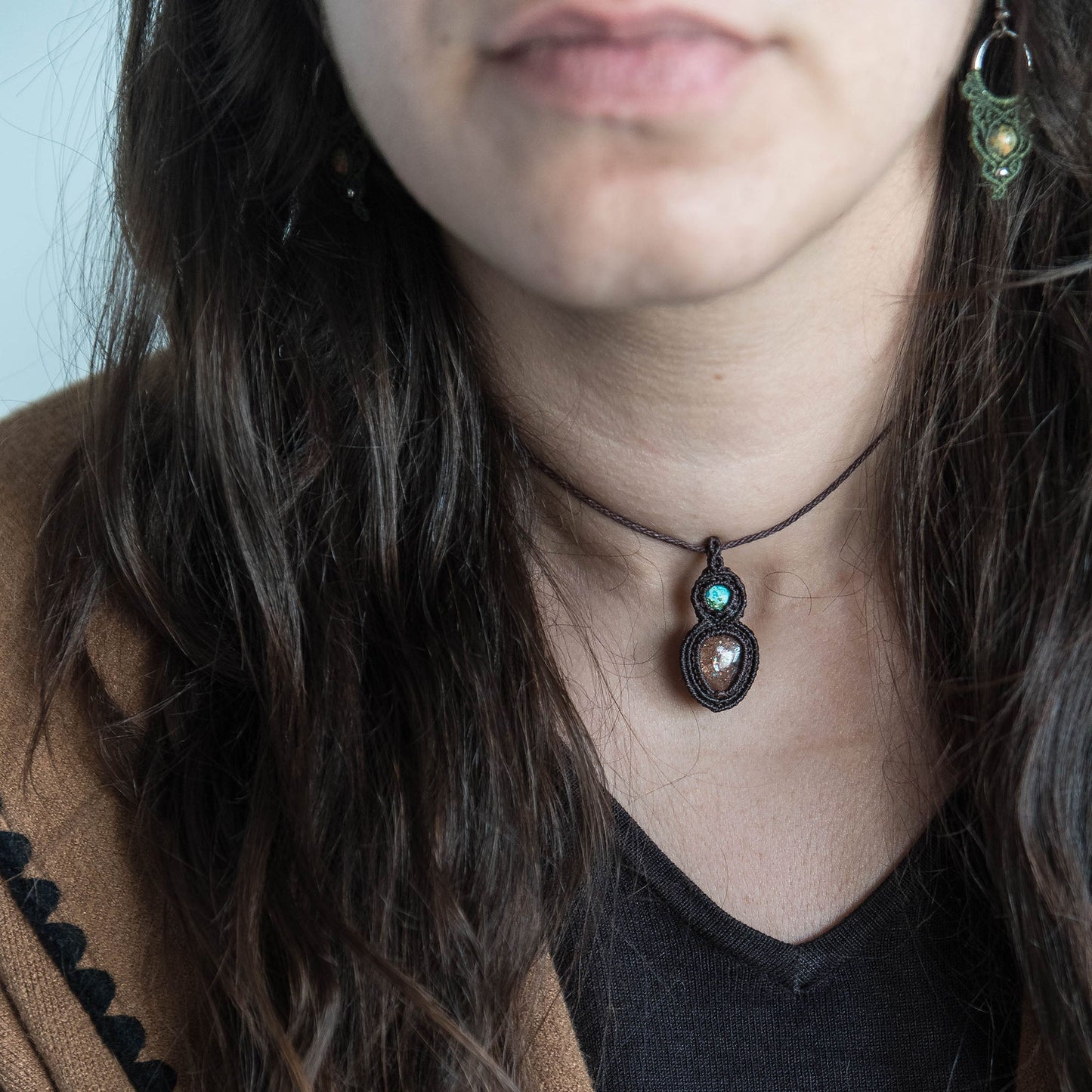 Collar con Piedra Sol y Turquesa Tibetana