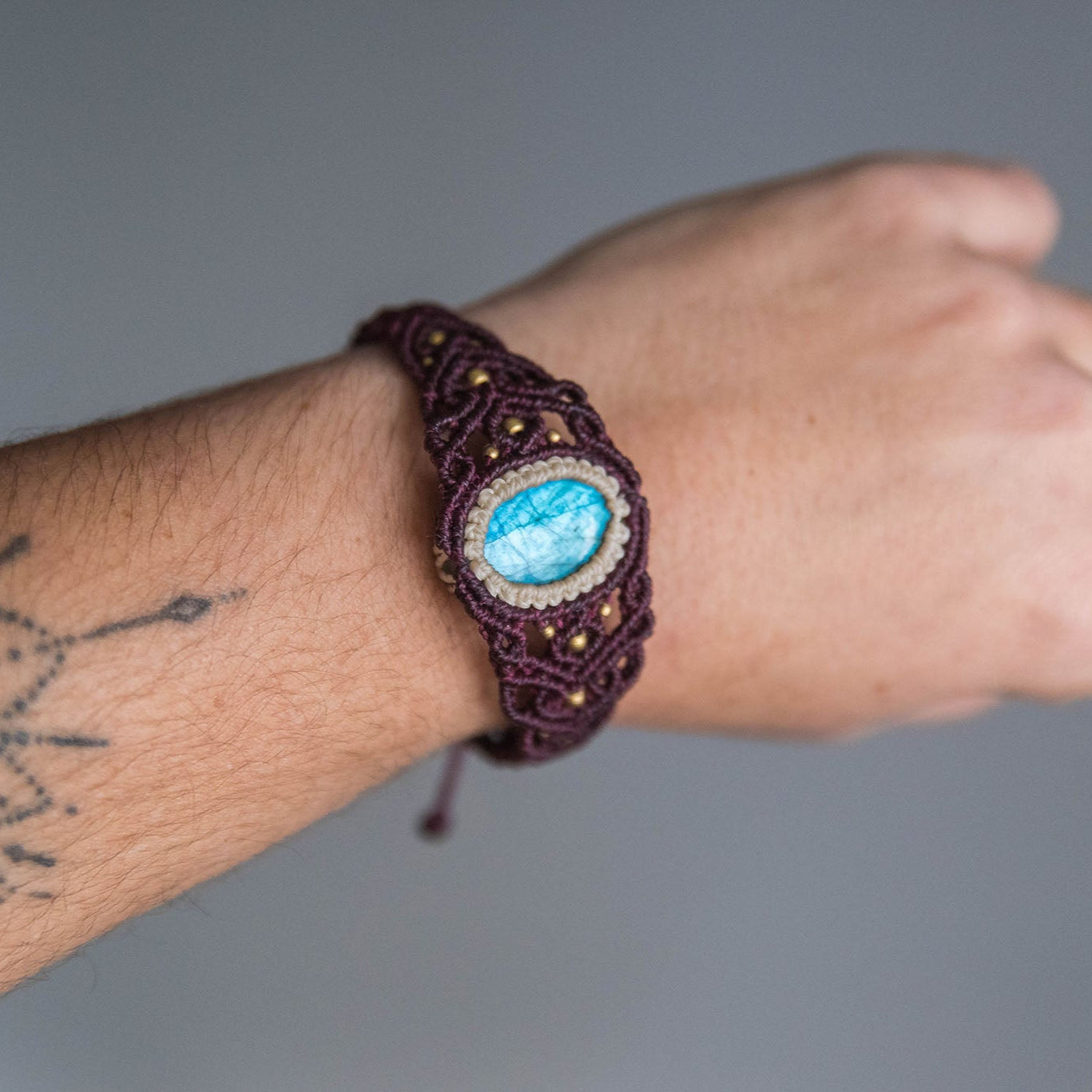 Brazalete Unuk con Labradorita