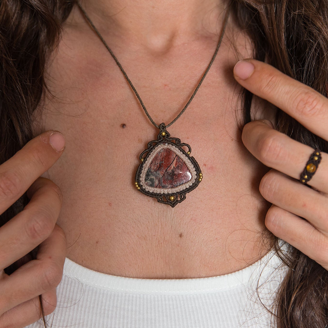 Collar con Jaspe Rojo