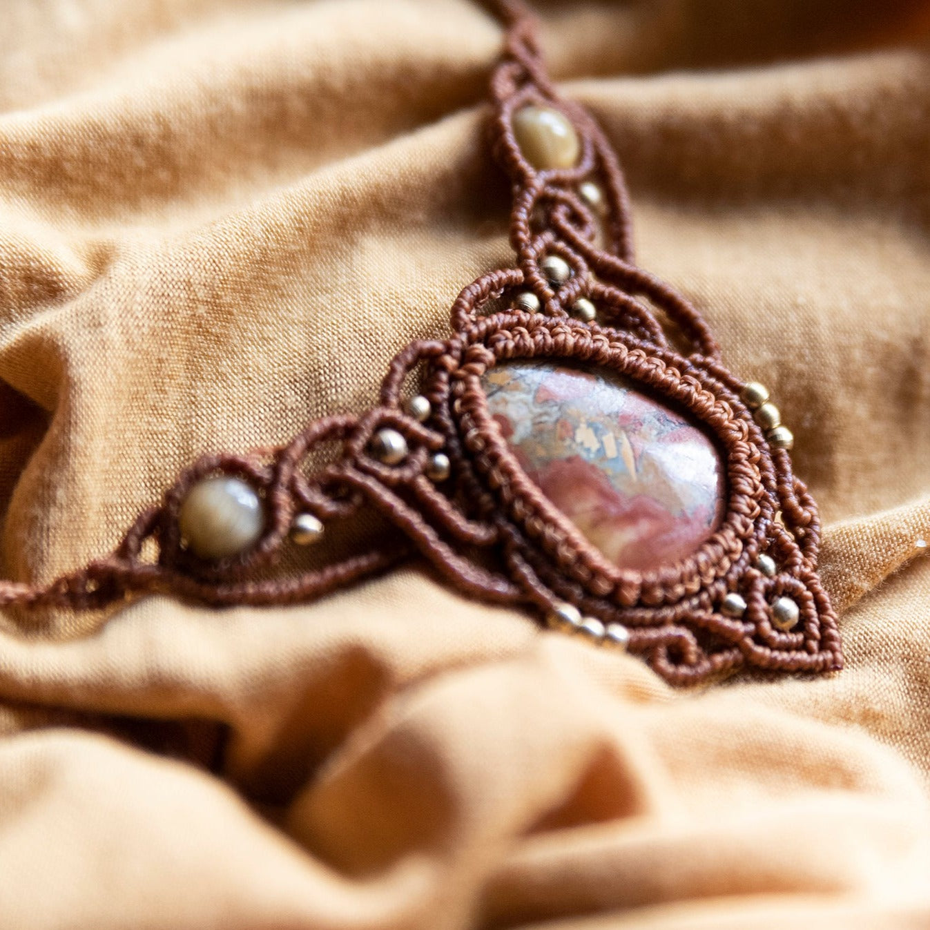 Gargantilla con Jaspe Maligano y Ojos de tigre dorados