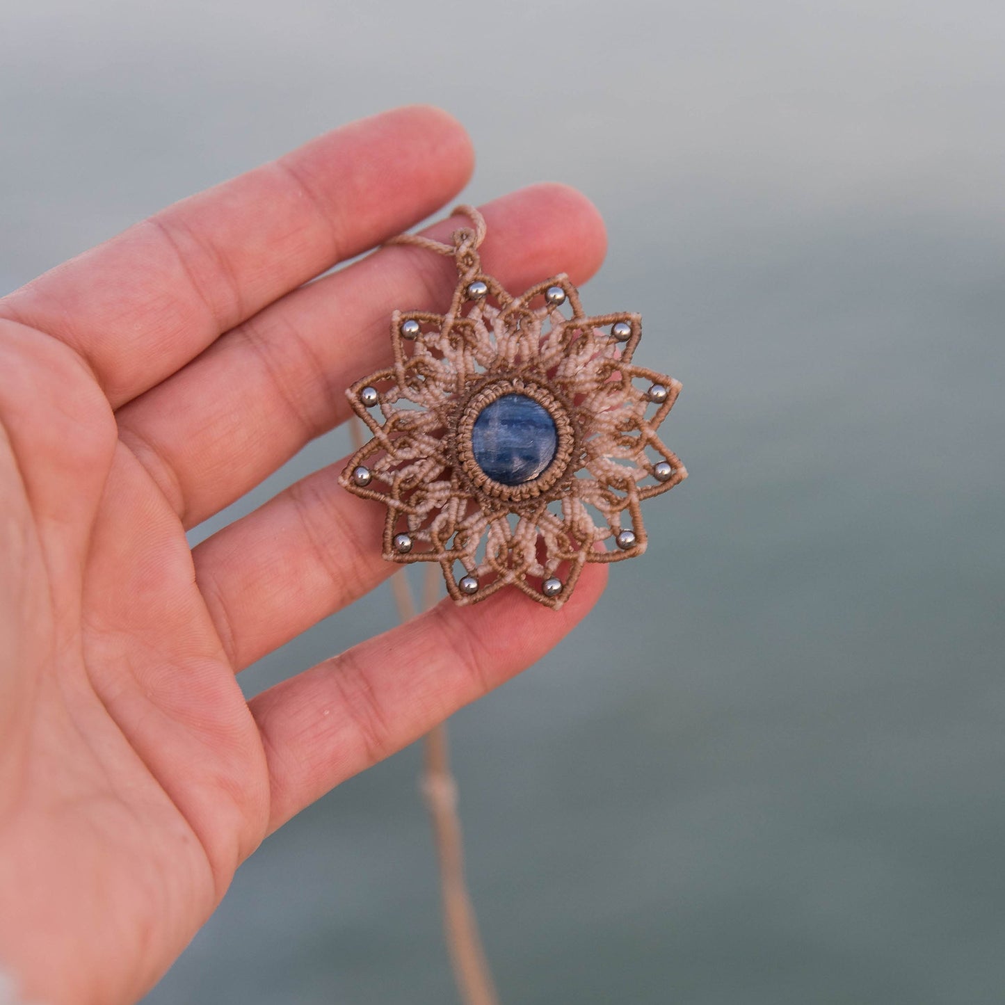 Mandala con Cianita