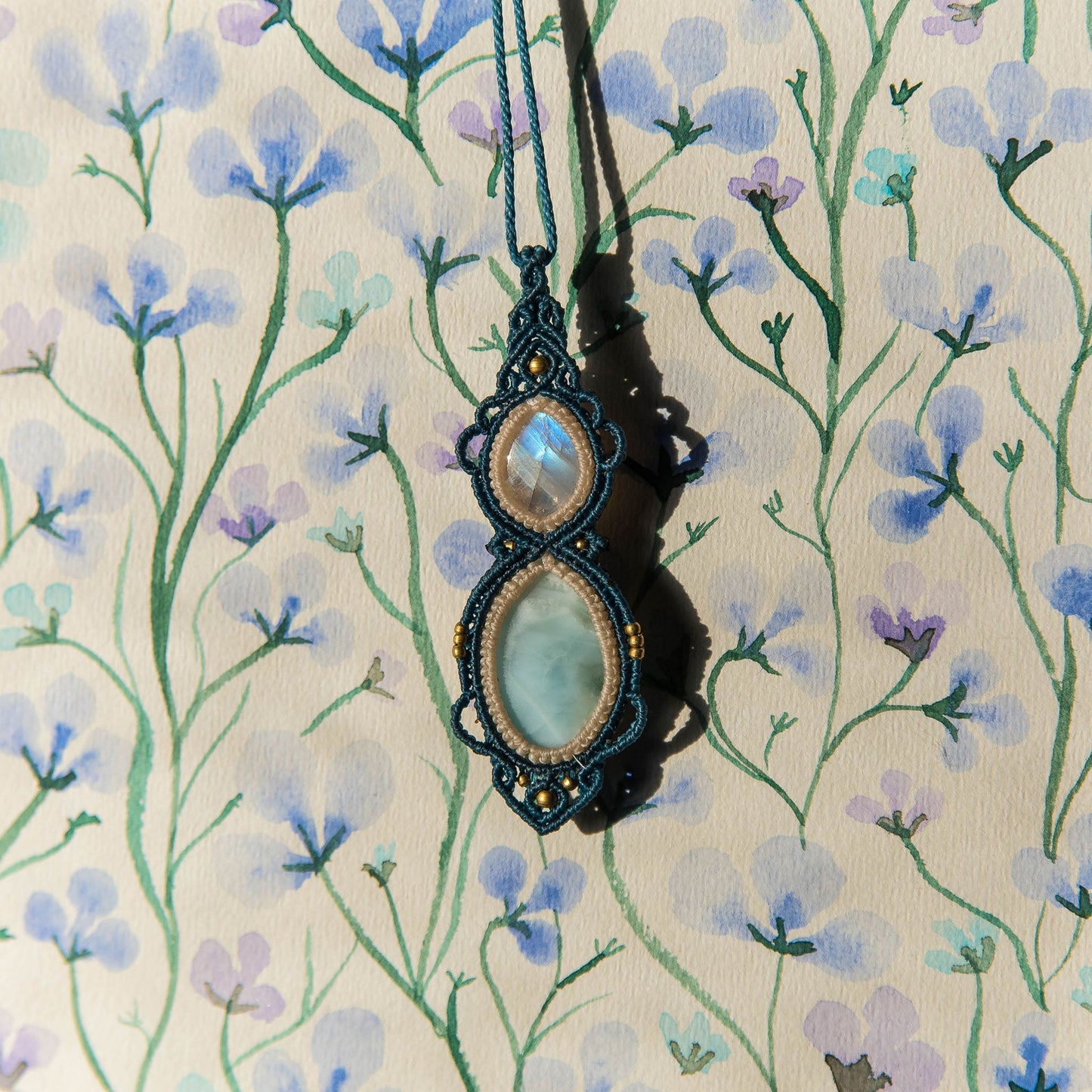 Collar con Larimar y Piedra Lunar Arcoiris