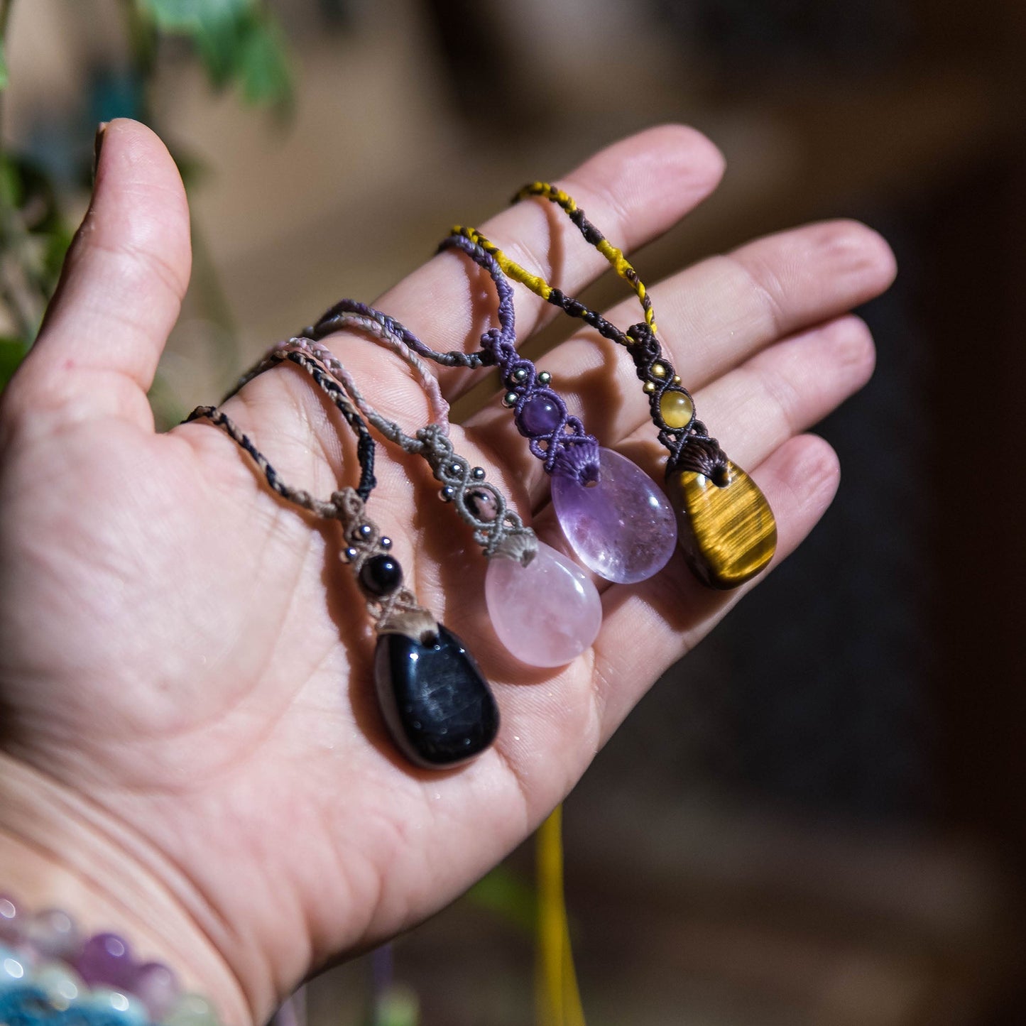 Collares con cordón multicolor