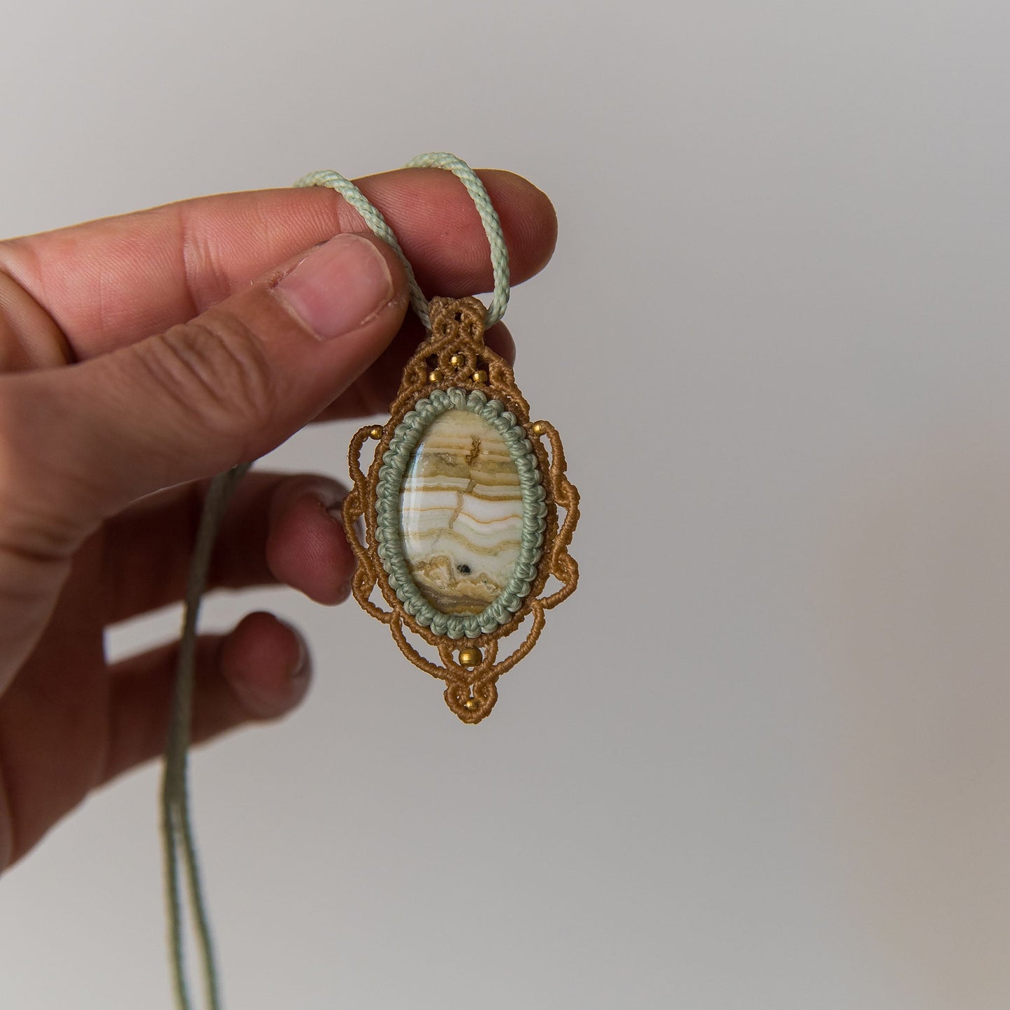 Collar con Jaspe Saturno