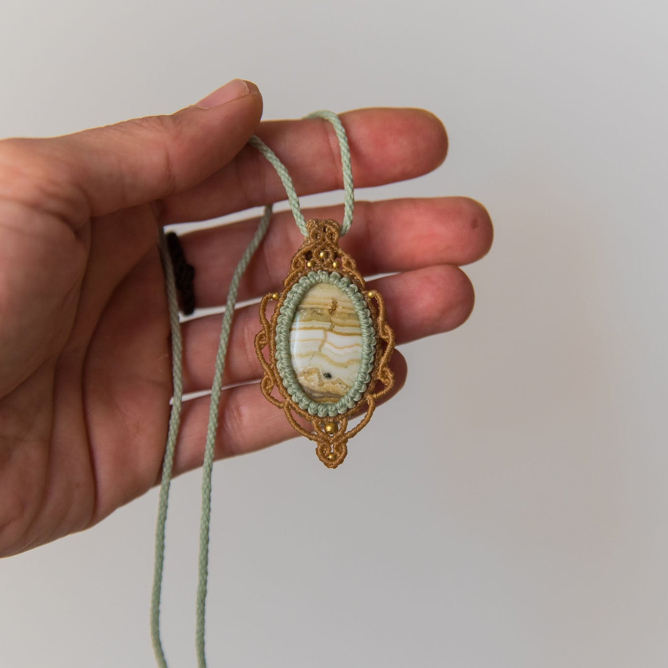 Collar con Jaspe Saturno