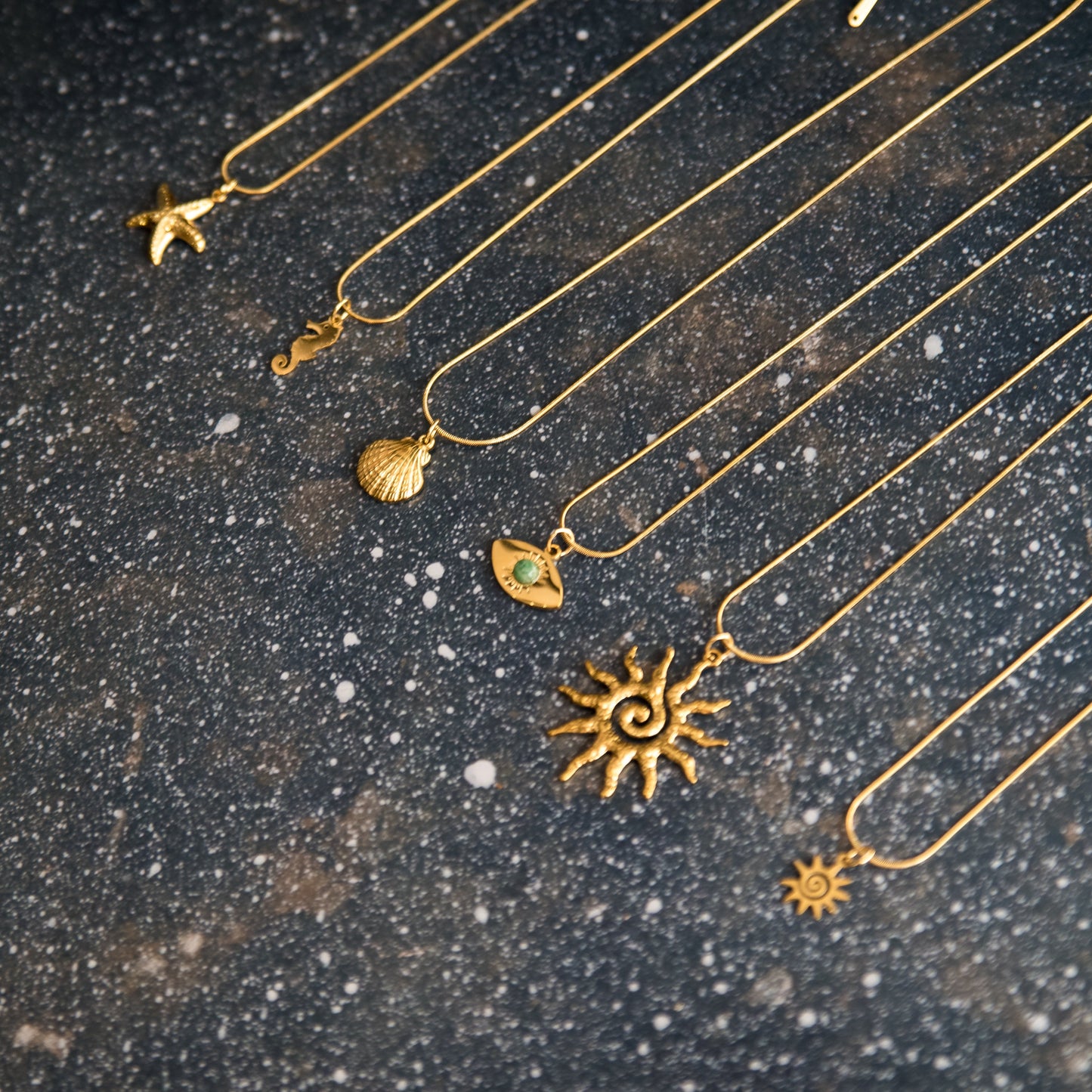 Collares Acero dorado