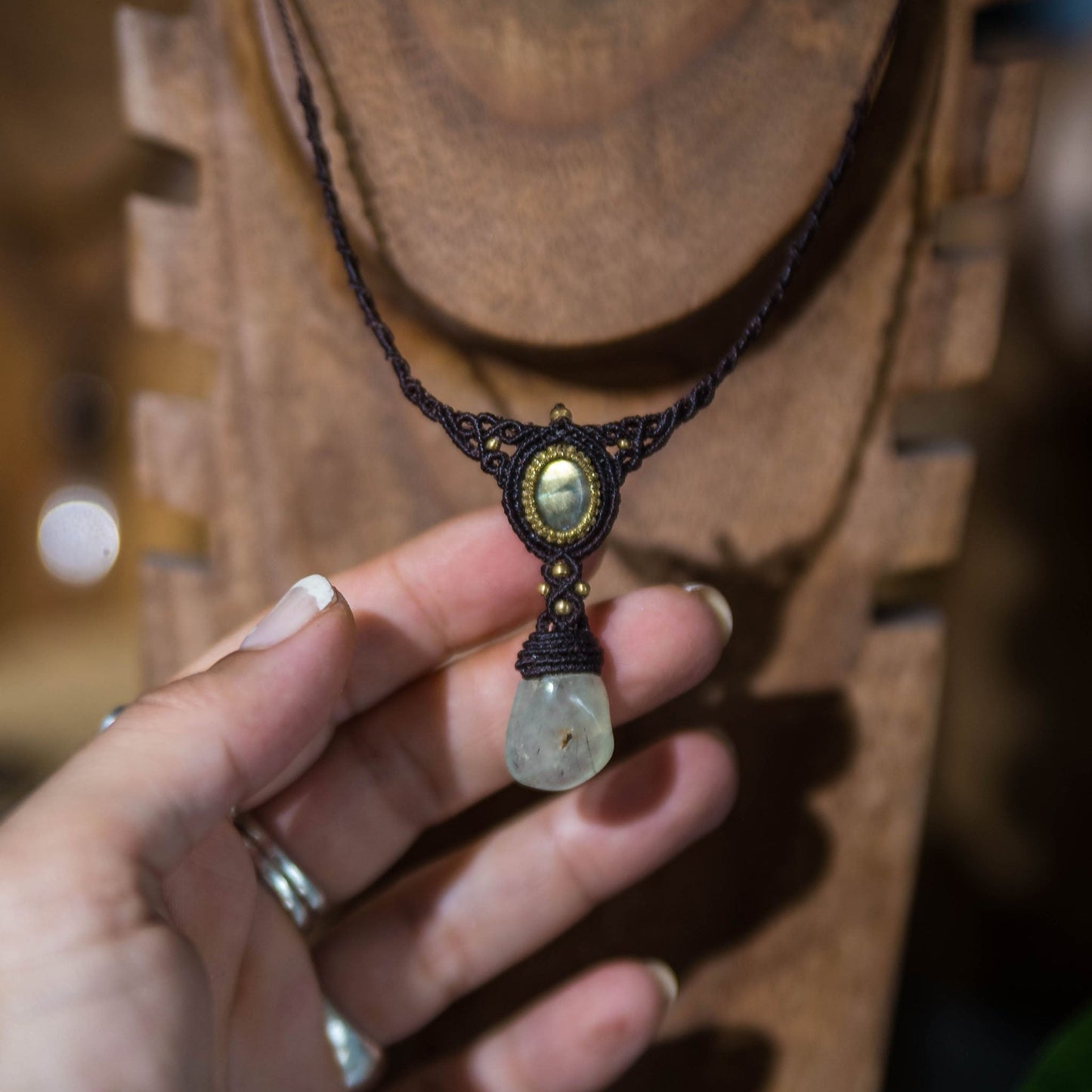 Gargantilla con Prehnita y Labradorita