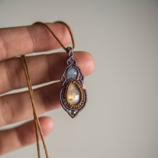 Colgante con Piedra Lunar y Aguamarina