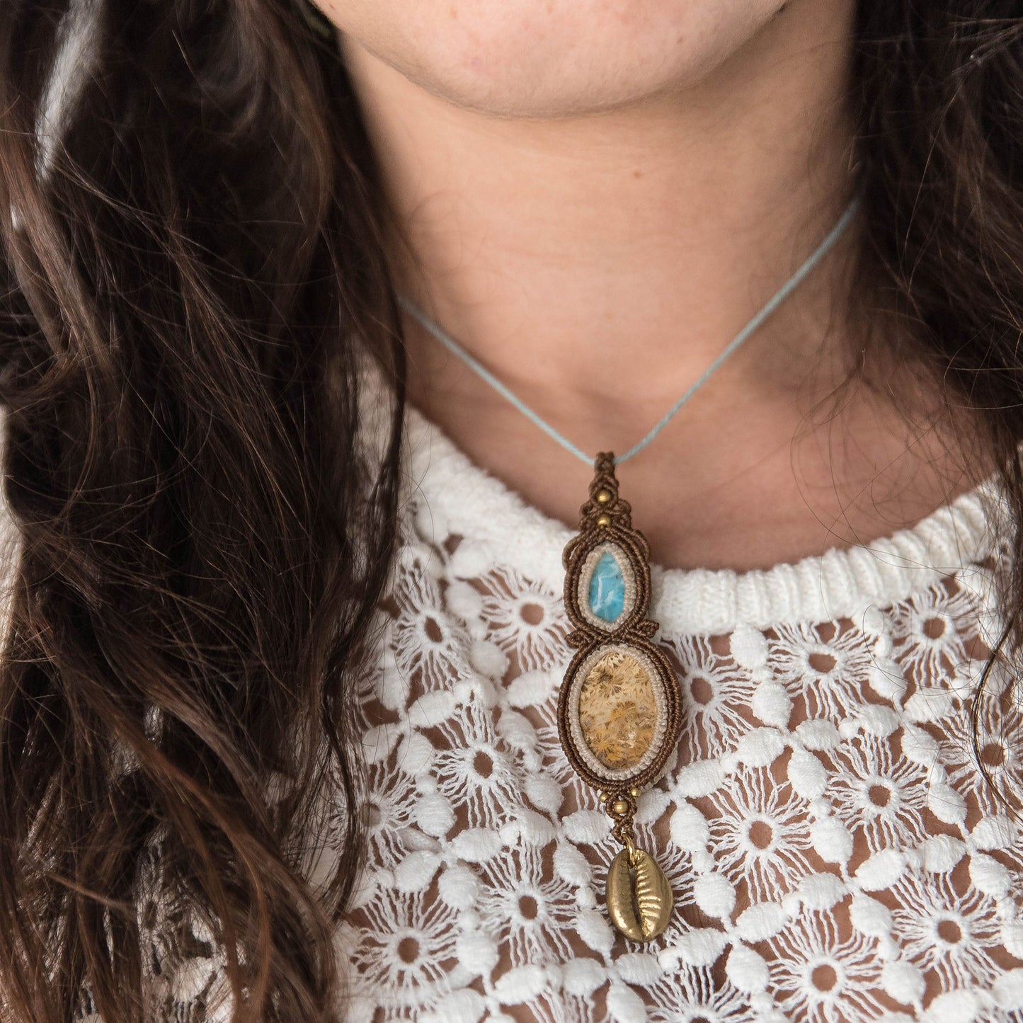 Collar con Fósil de coral y Larimar