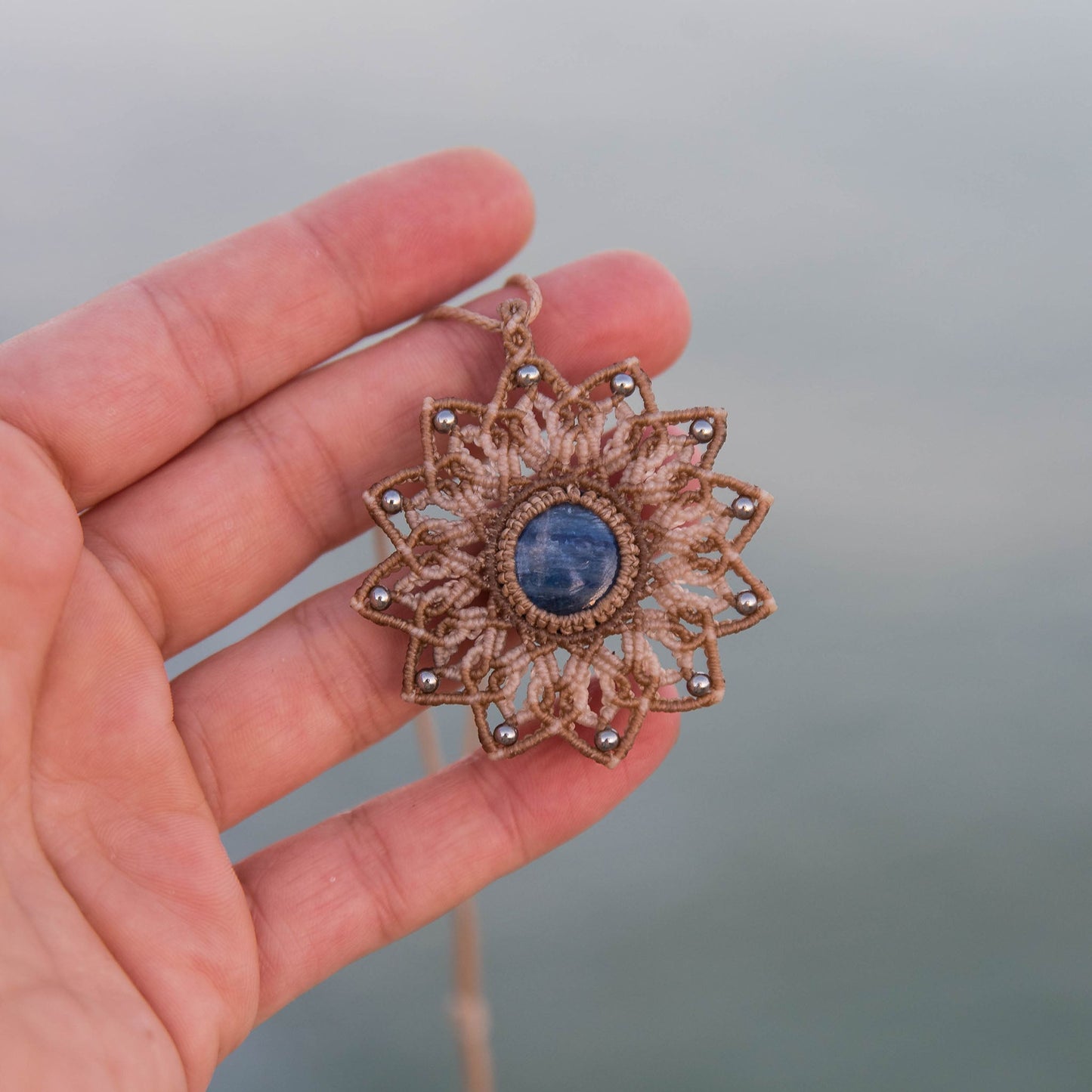 Mandala con Cianita