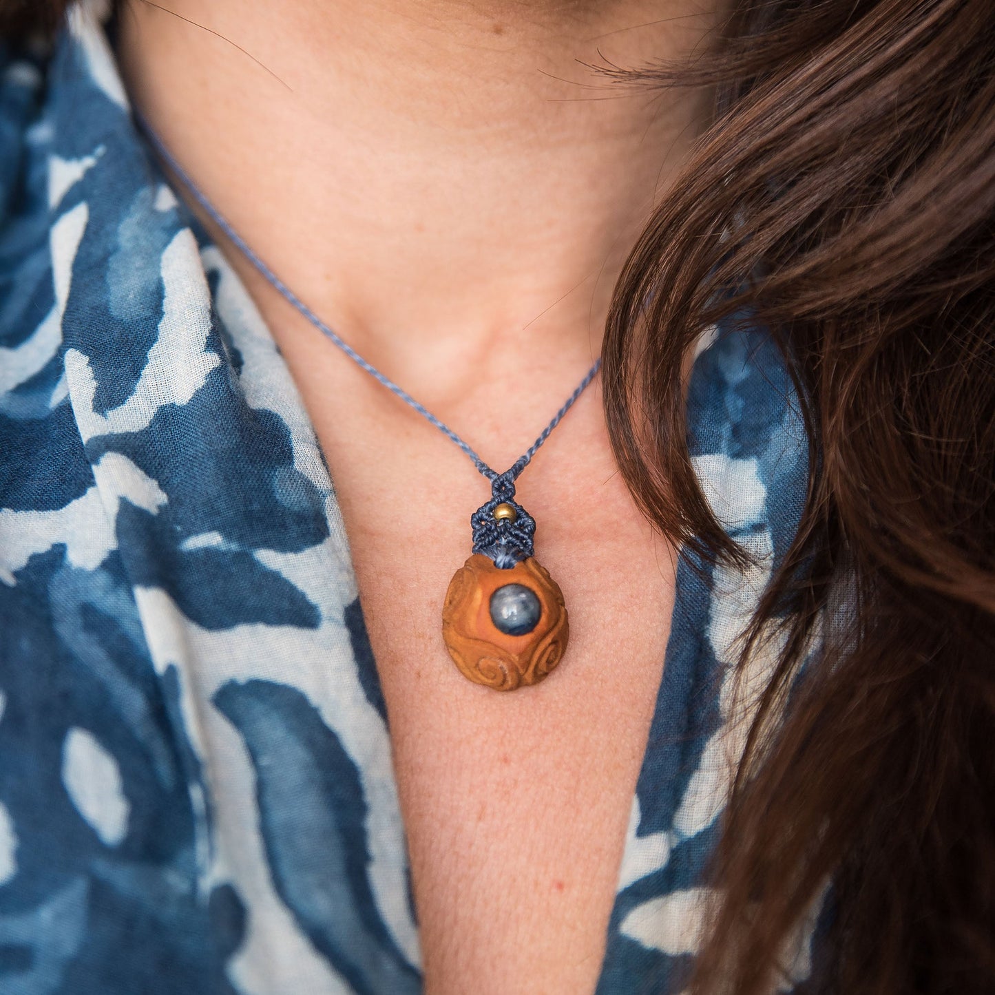 Avocado seed with Kyanite