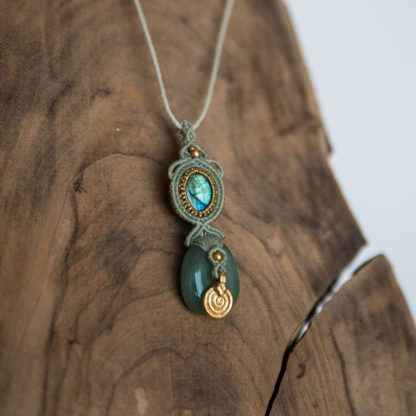 Collar con Aventurina verde y Labradorita