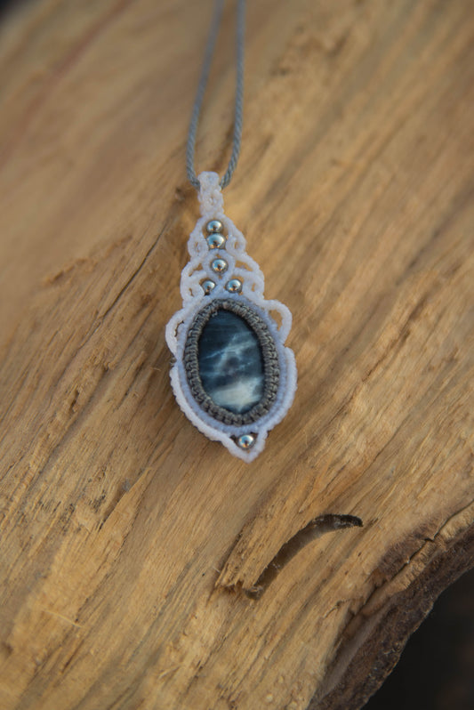 Collar con Sodalita
