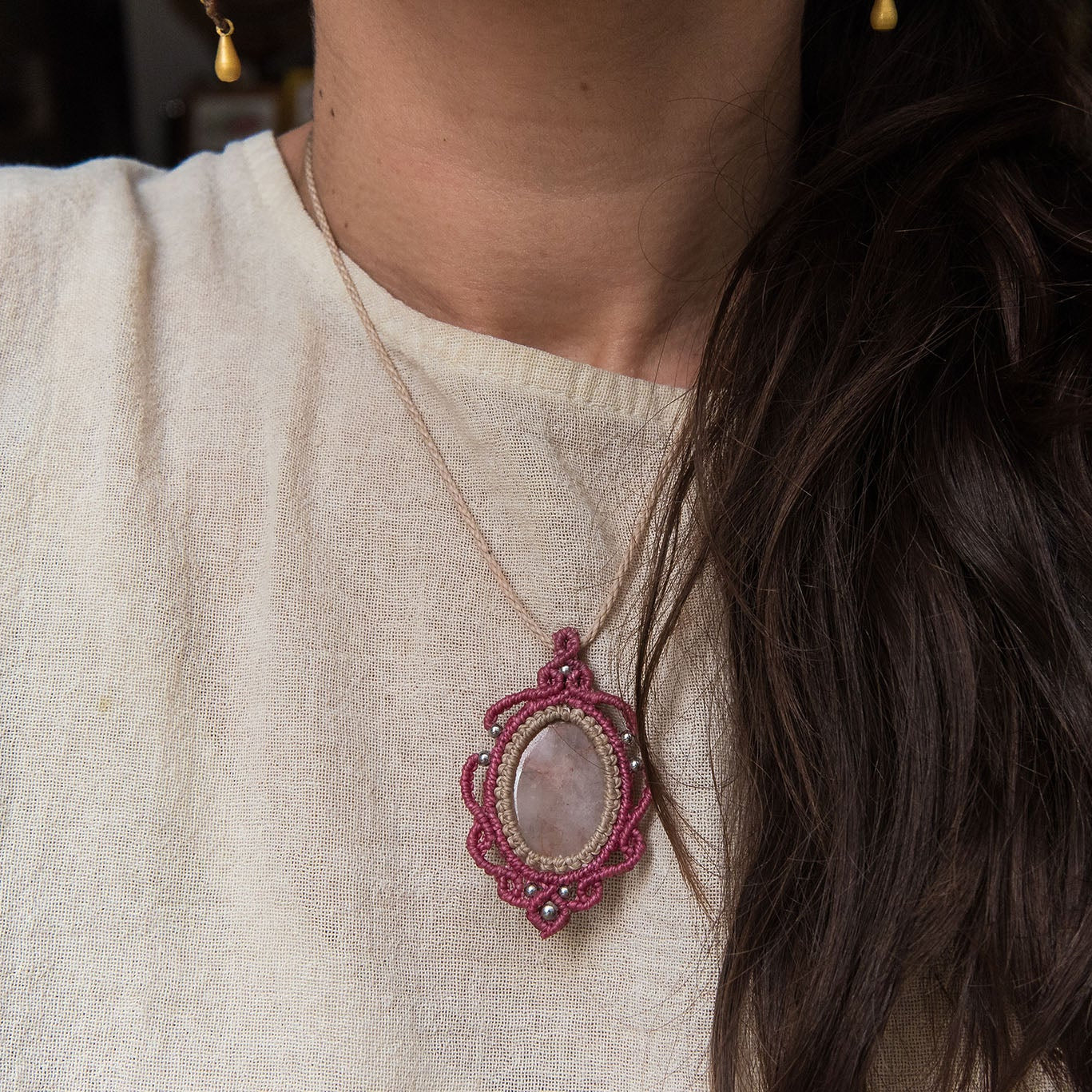 Collar con Cuarzo Rosa
