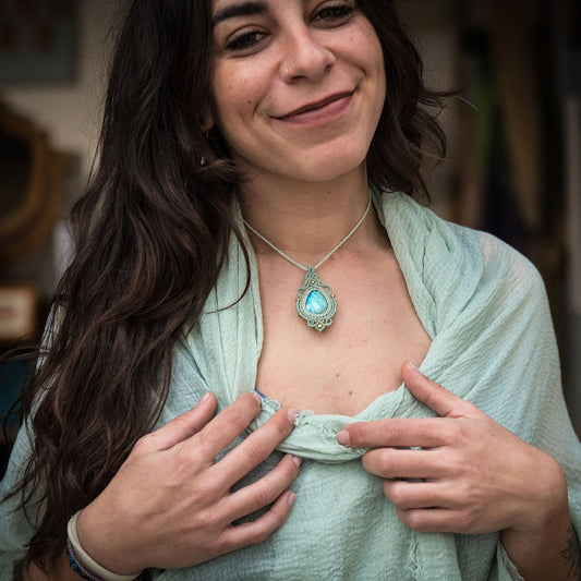 Necklace with Labradorite