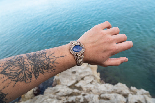 Brazalete Unuk con Lapislázuli